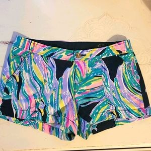 Lilly Liana Short Size 6